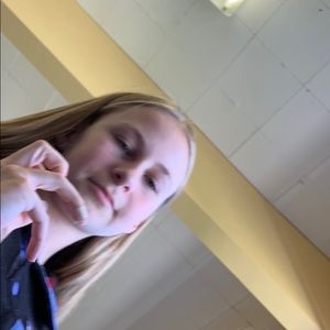 Meet your Posher, Abby